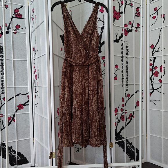 Mahogany BCBGMaxAzria Dress nwt - Picture 6 of 10